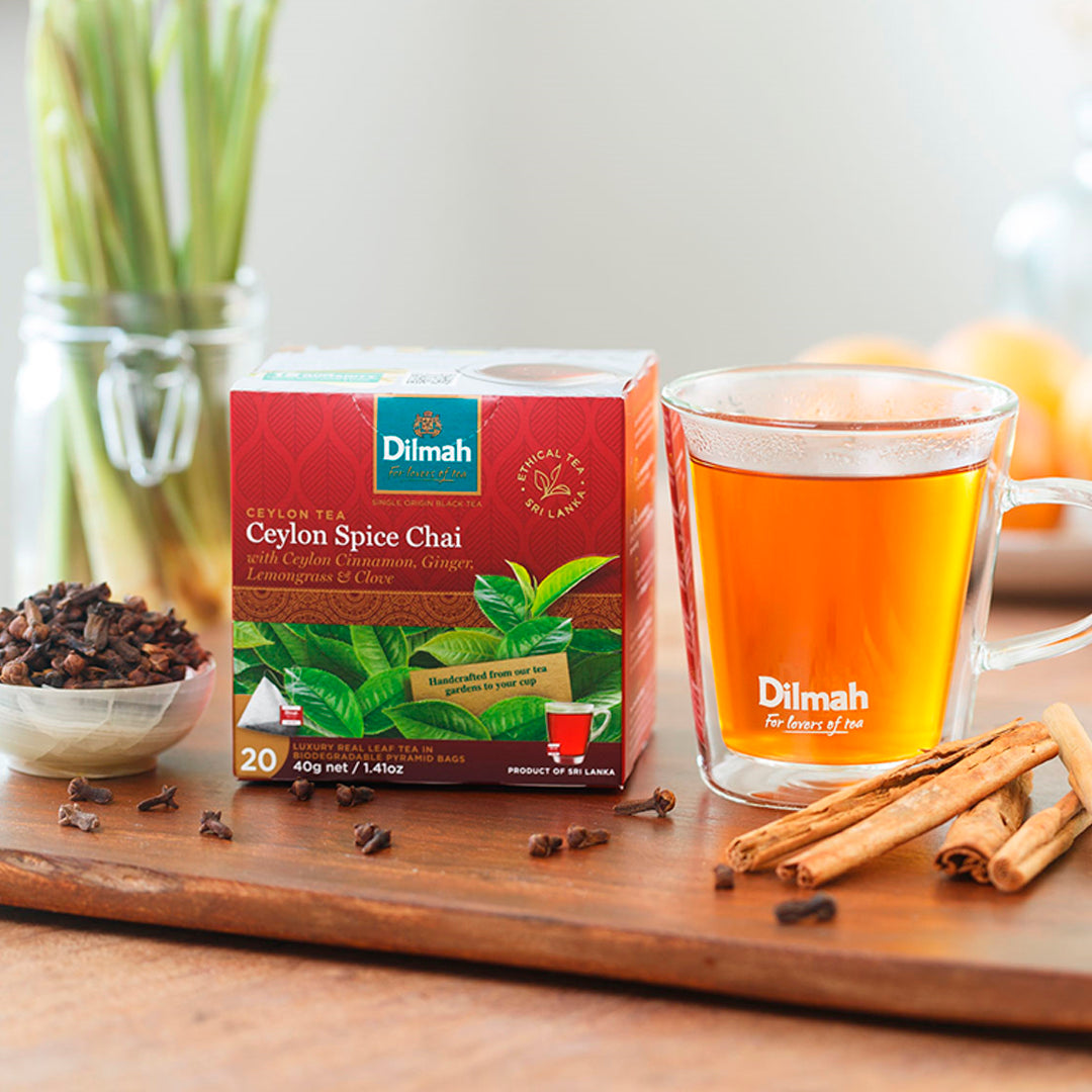 Te Negro Spice Chai Inspiration Dilmah combina jengibre, clavo, canela y limoncillo con cúrcuma y un toque de pimienta