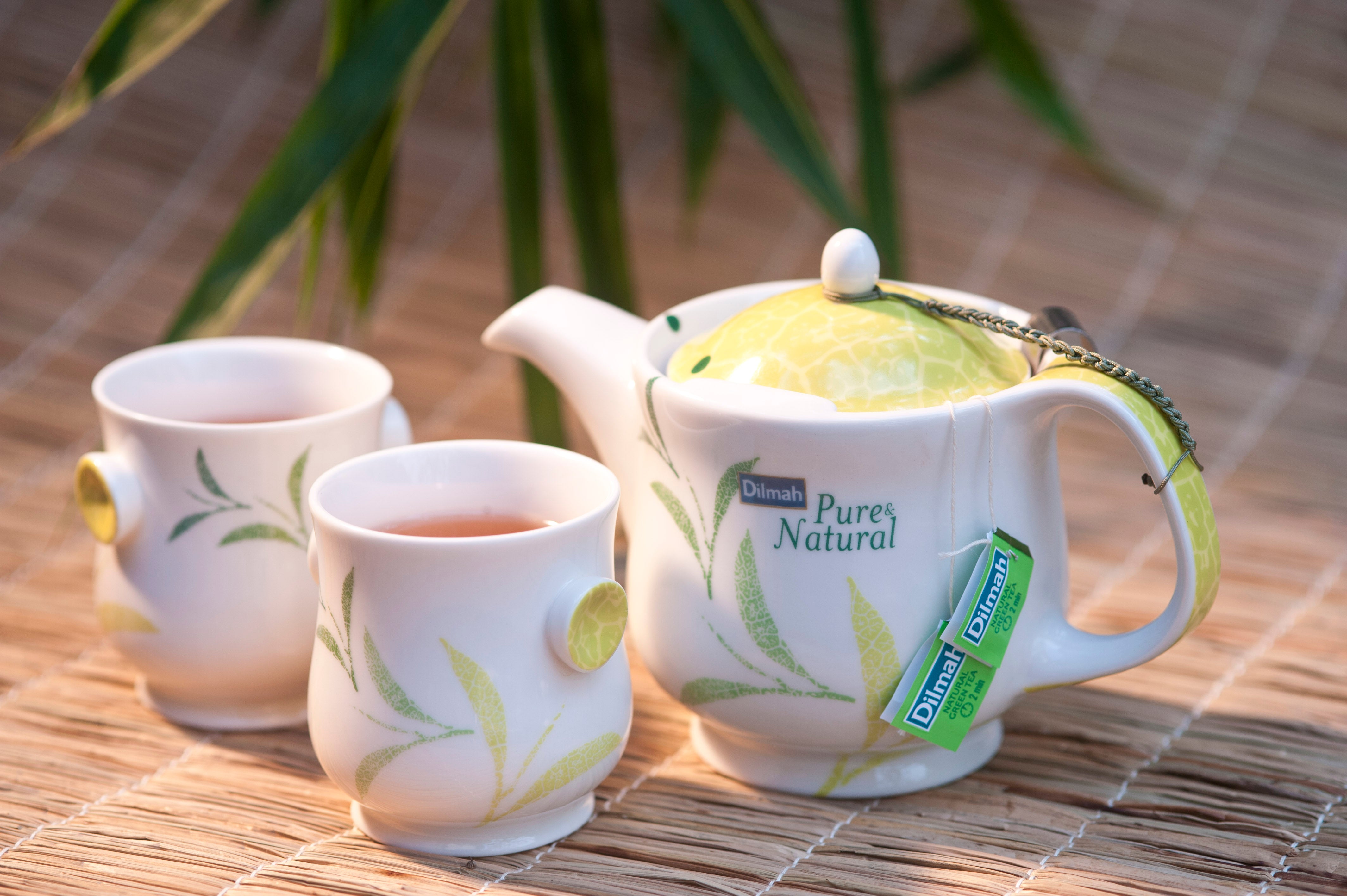 Tetera 400 ml y 2 mugs 200 ml c/u Dilmah