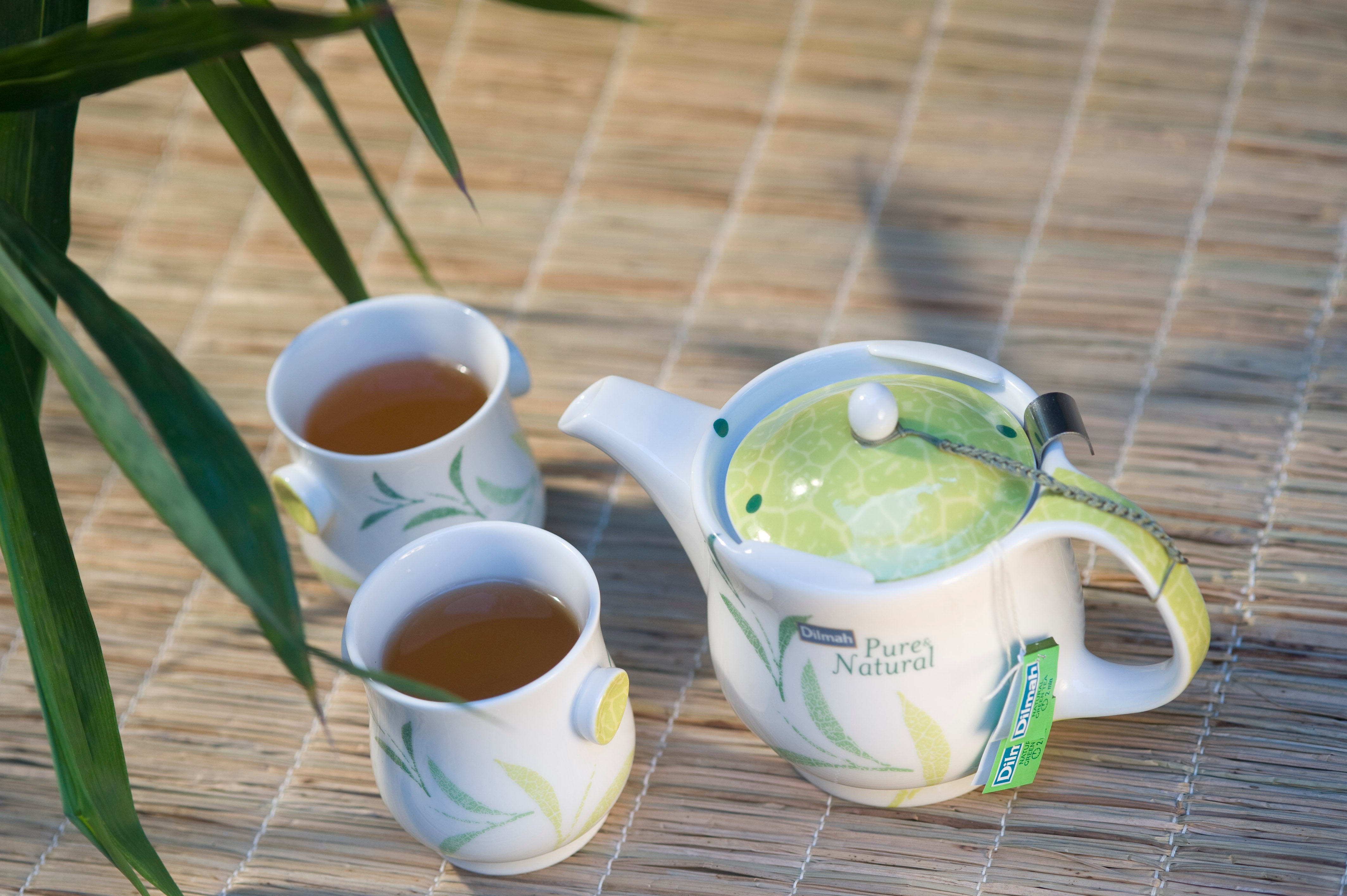 Tetera 400 ml y 2 mugs 200 ml c/u Dilmah